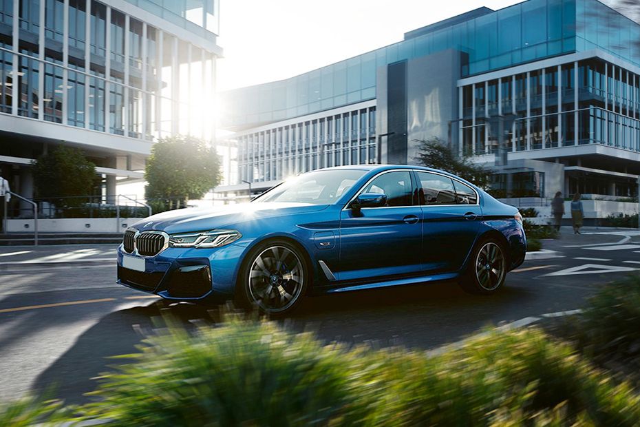 BMW 5 Series Sedan 2024 Price, Specs, Reviews & January Best Deals