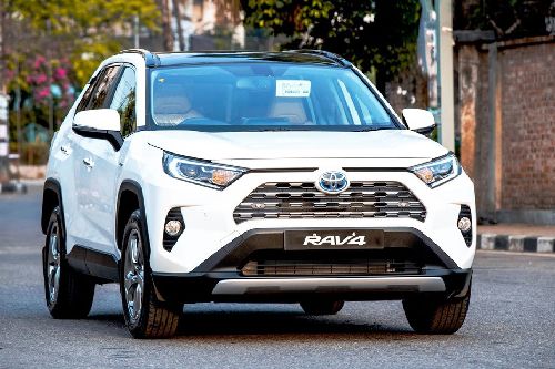 Toyota RAV4 Front Medium View