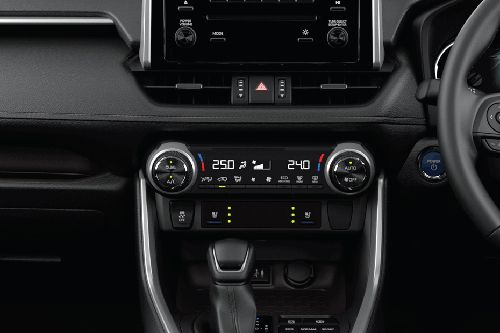 Front AC Controls of Toyota RAV4