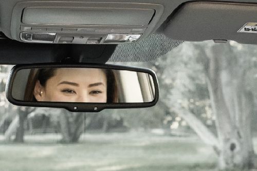 Honda CR-V Sun Visor with Vanity Mirror Honda CR-V Sun Visor with Vanity Mirror