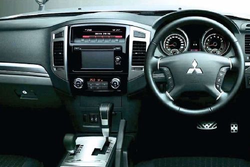 Dashboard View of Pajero Dashboard View of Pajero