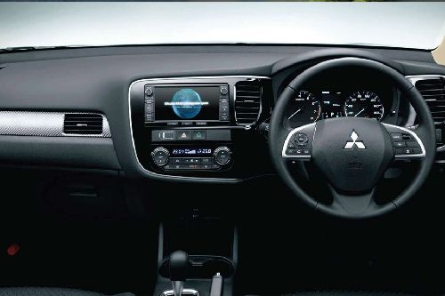 Dashboard View of Outlander